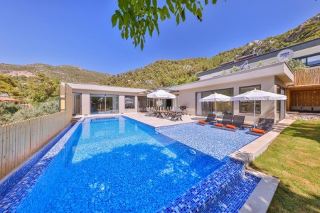 Villa Aqua Luxury